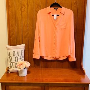 3/$30 Coral blouse. NWT! The Limited